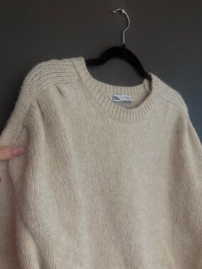 Zara Cozy Beige Crewneck Sweater
